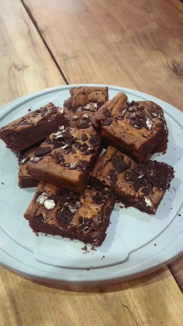 Oreo Brownies 👌👨🏻‍🍳 #oreo #brownie #cake #cheflife